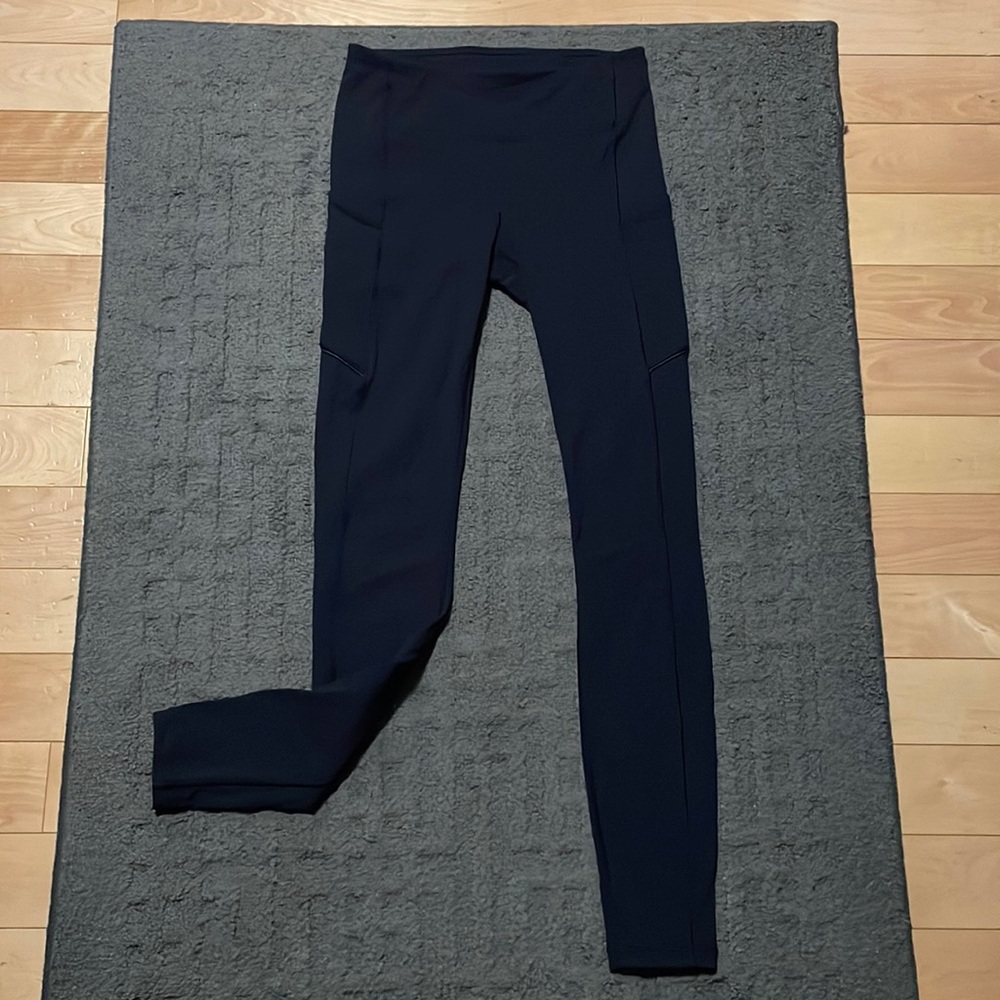 LULULEMON FAST AND FREE HR TIGHTS 28” - SIZE 4 - NAVY BLUE